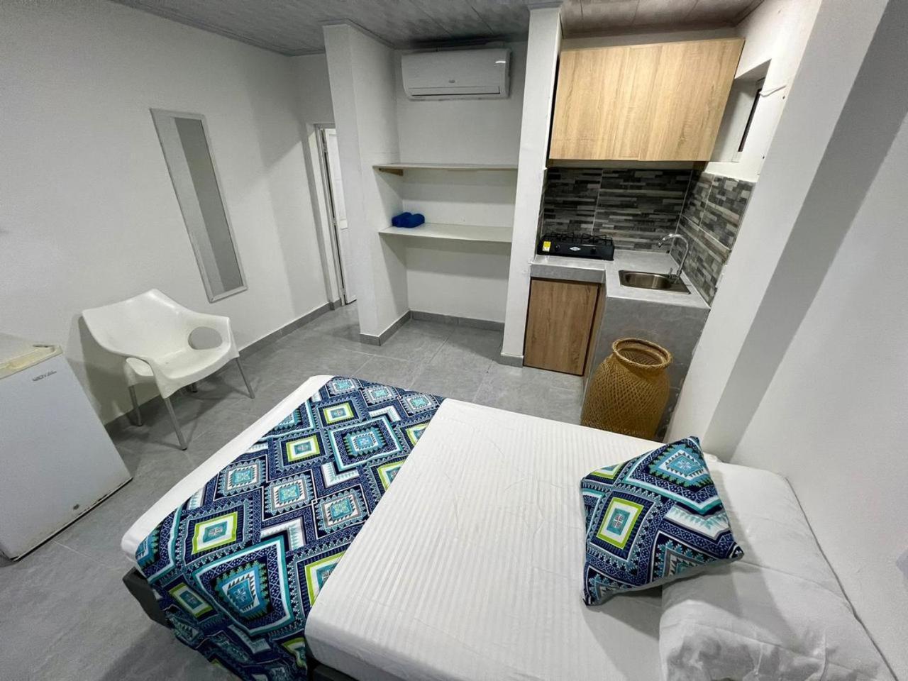 Apartahotel Limsor Town
