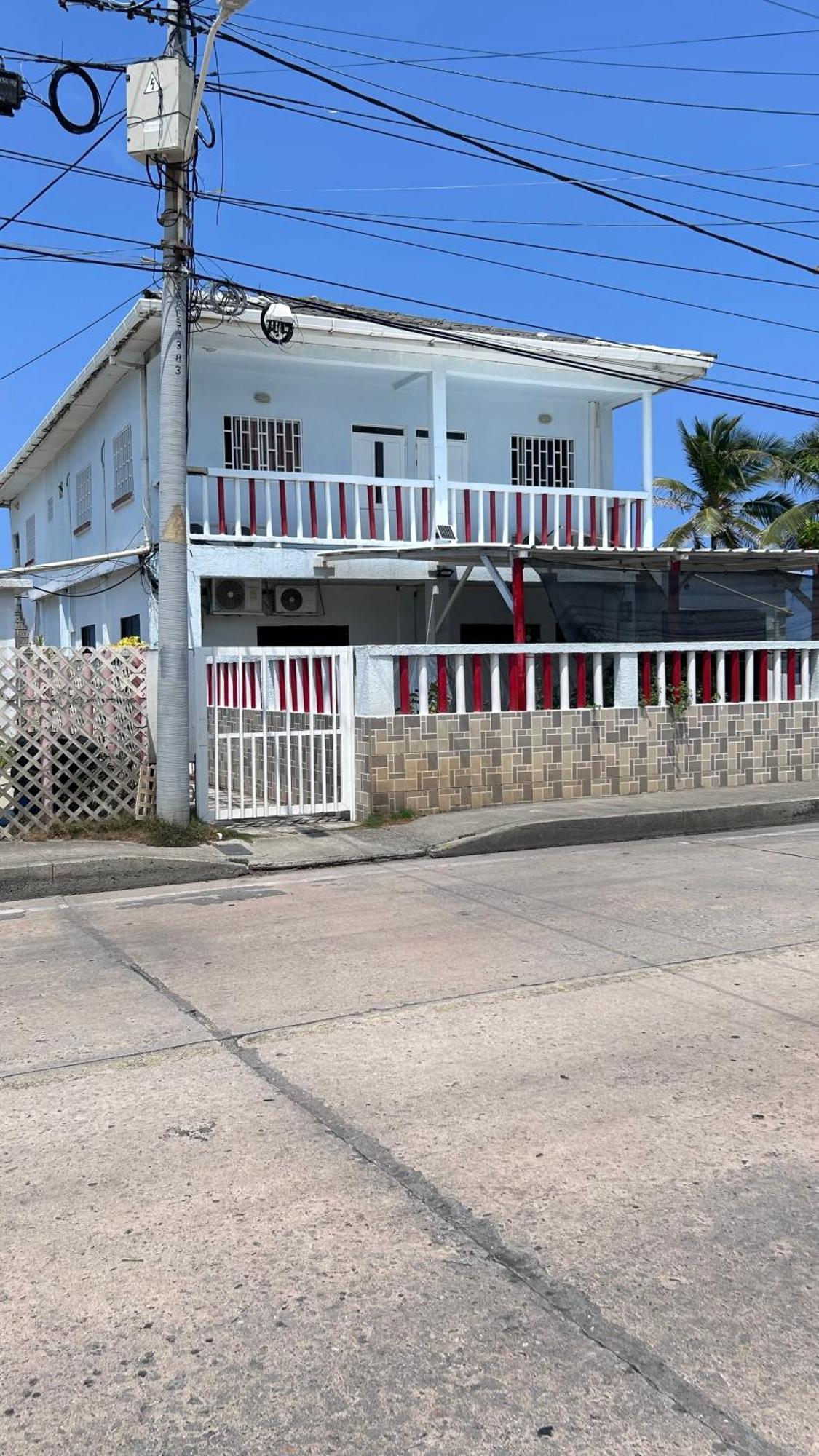 Rocky Cay Bay Apartamento *
