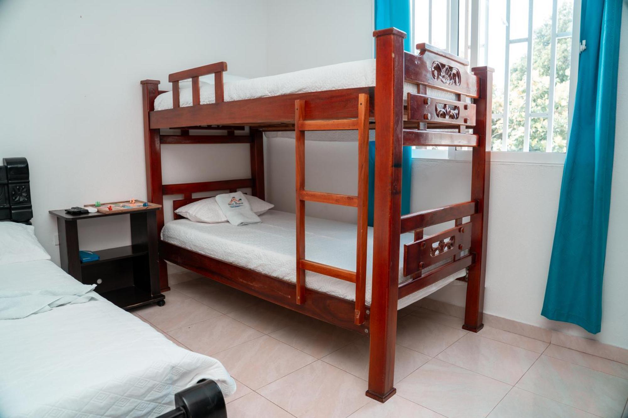 Miss Brigida Apartahotel San Andrés