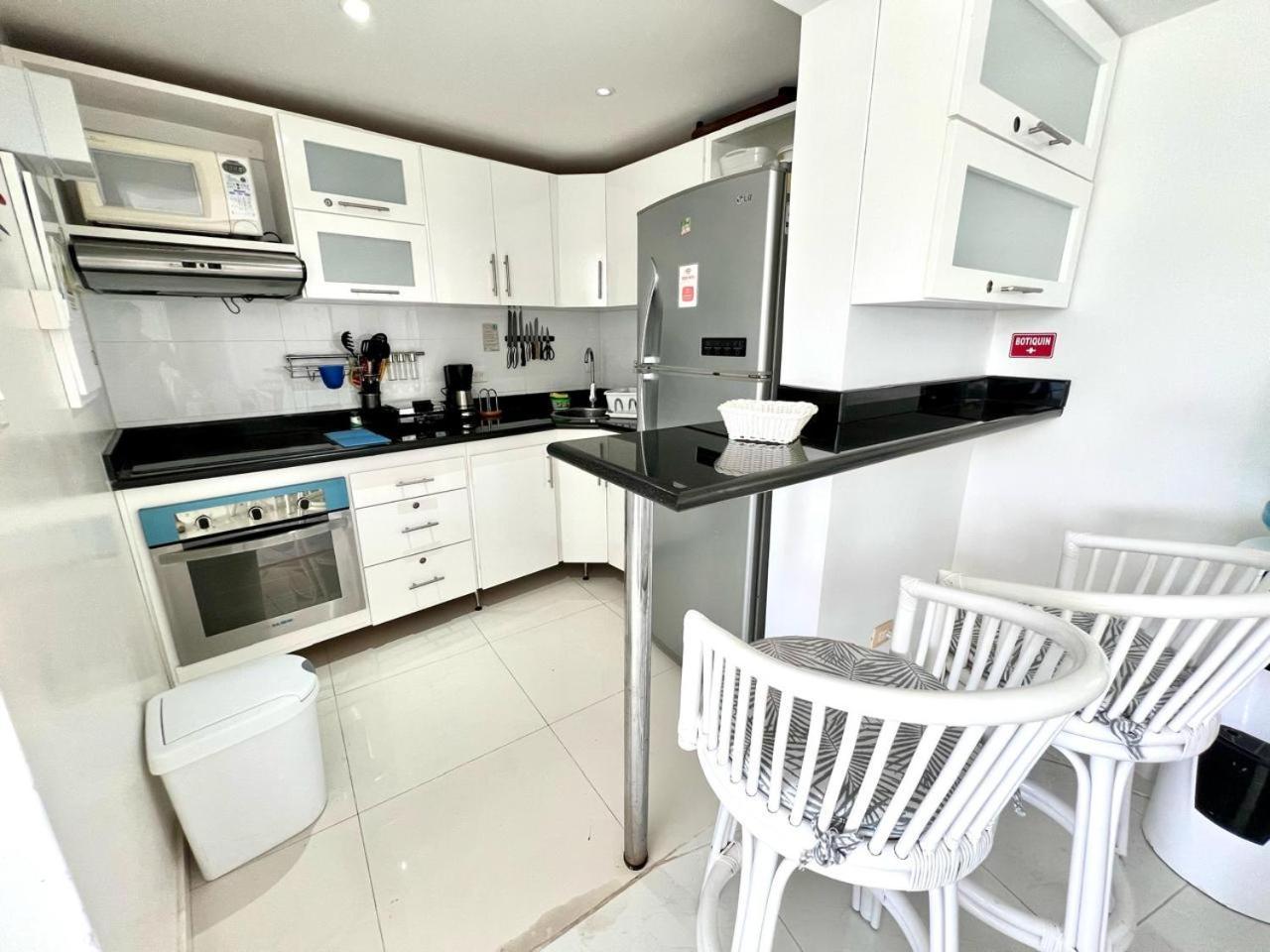 Apartamento Reef Aptos 1 Cuadra De La Playa *