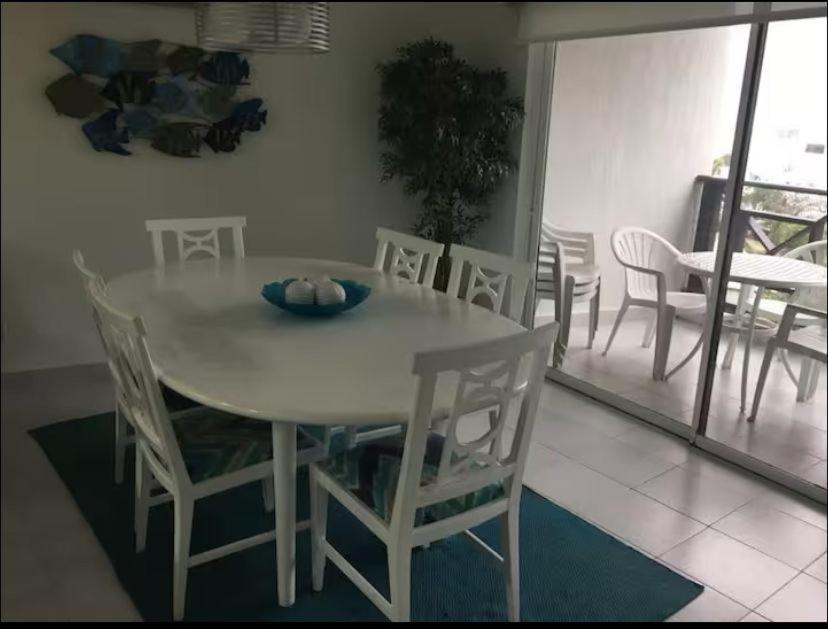 Reef Aptos 1 Cuadra De La Playa Apartamento