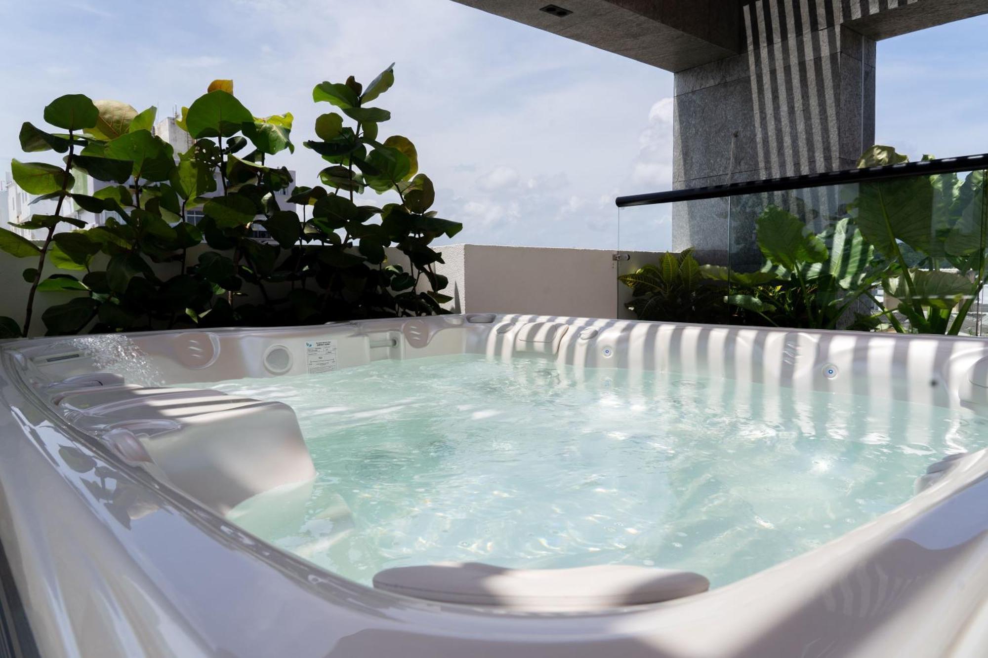 Delamar Hotel 4*