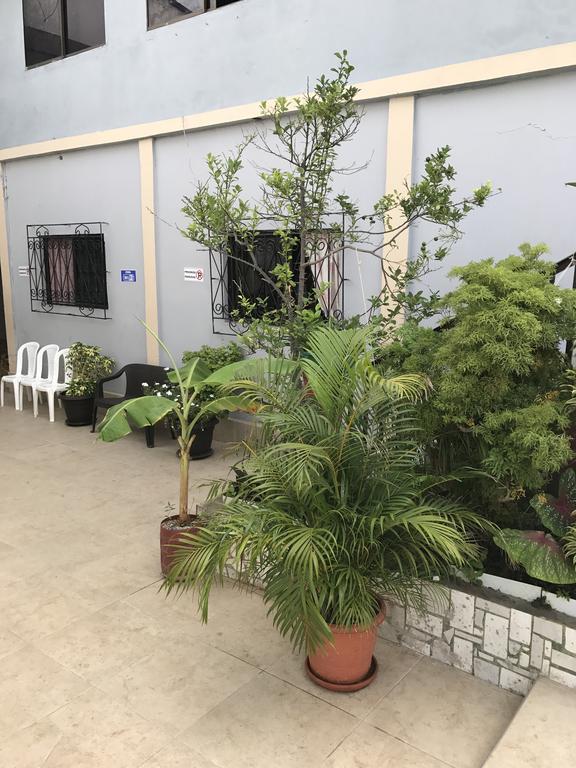 Living Guest house *