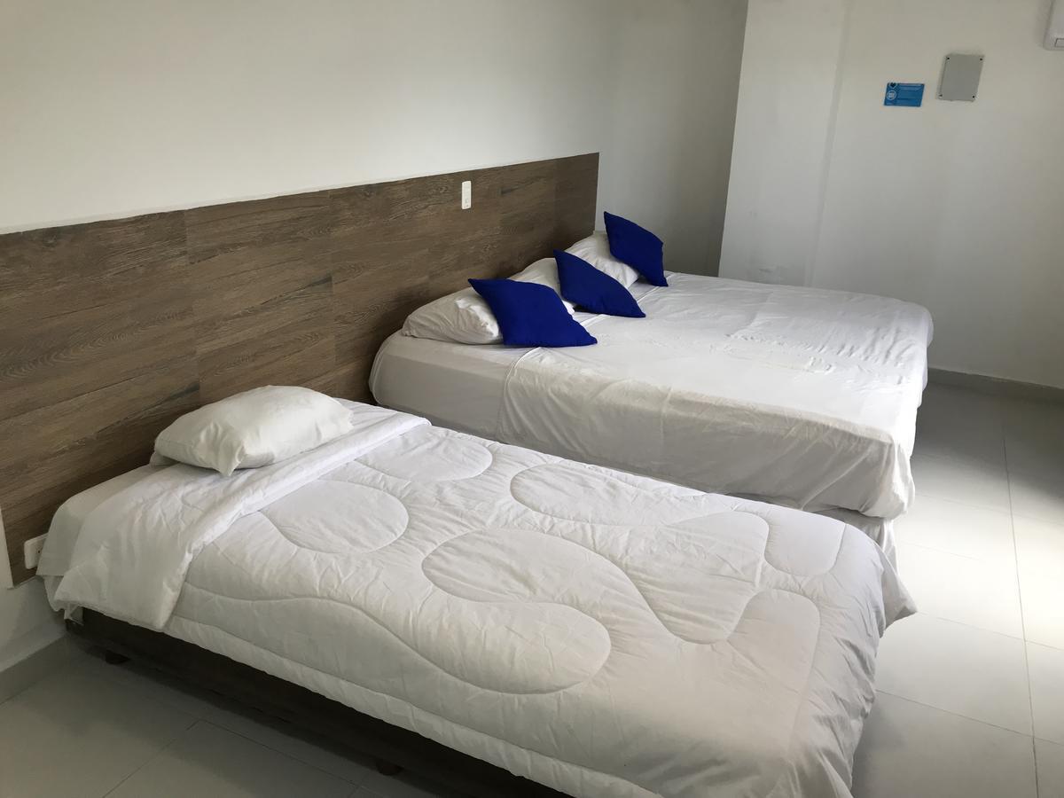 Continental Sai 4*