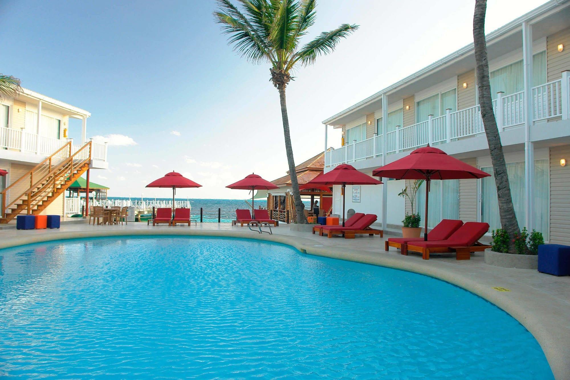 Decameron Delfines