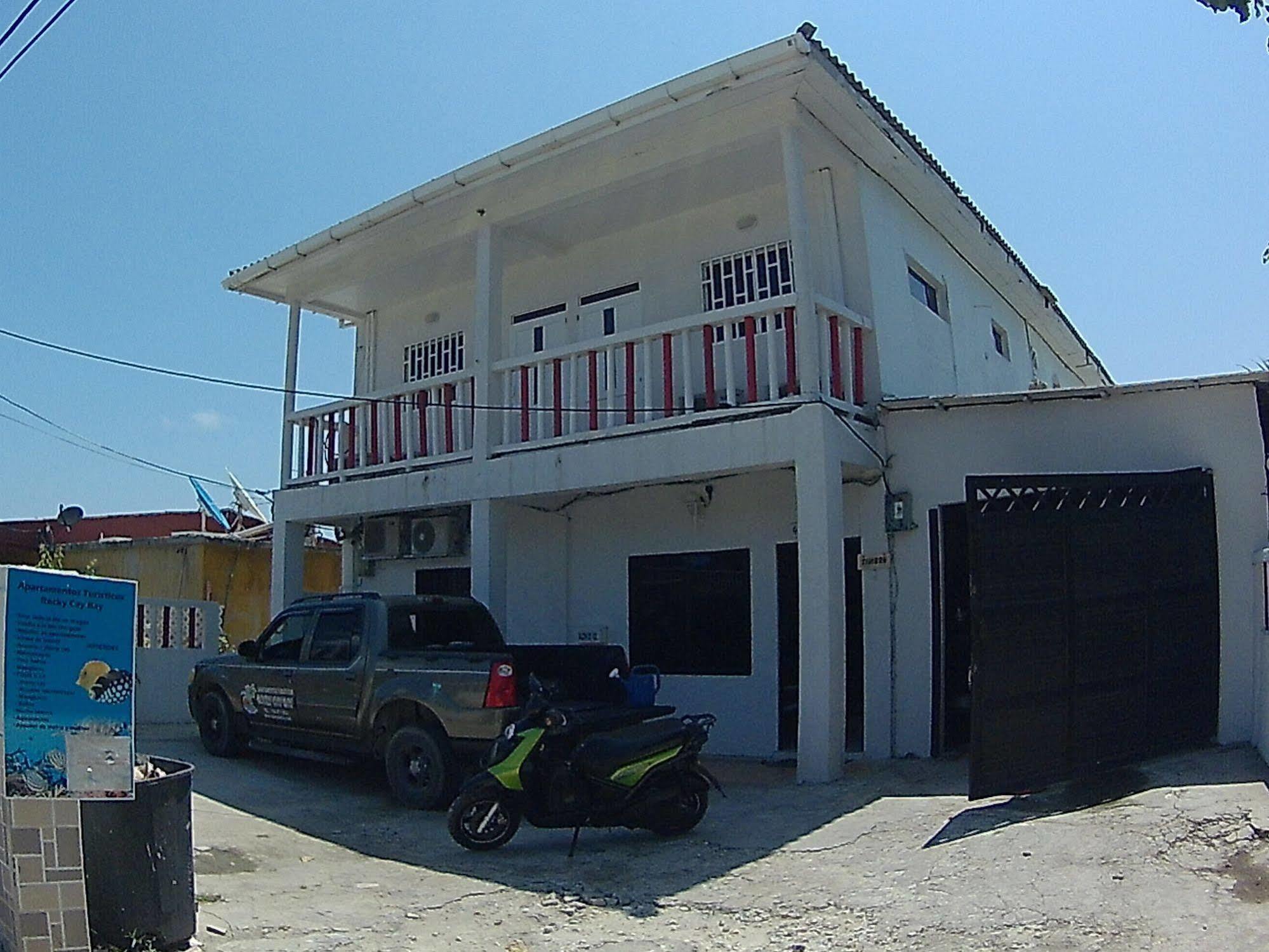 Rocky Cay Bay *
