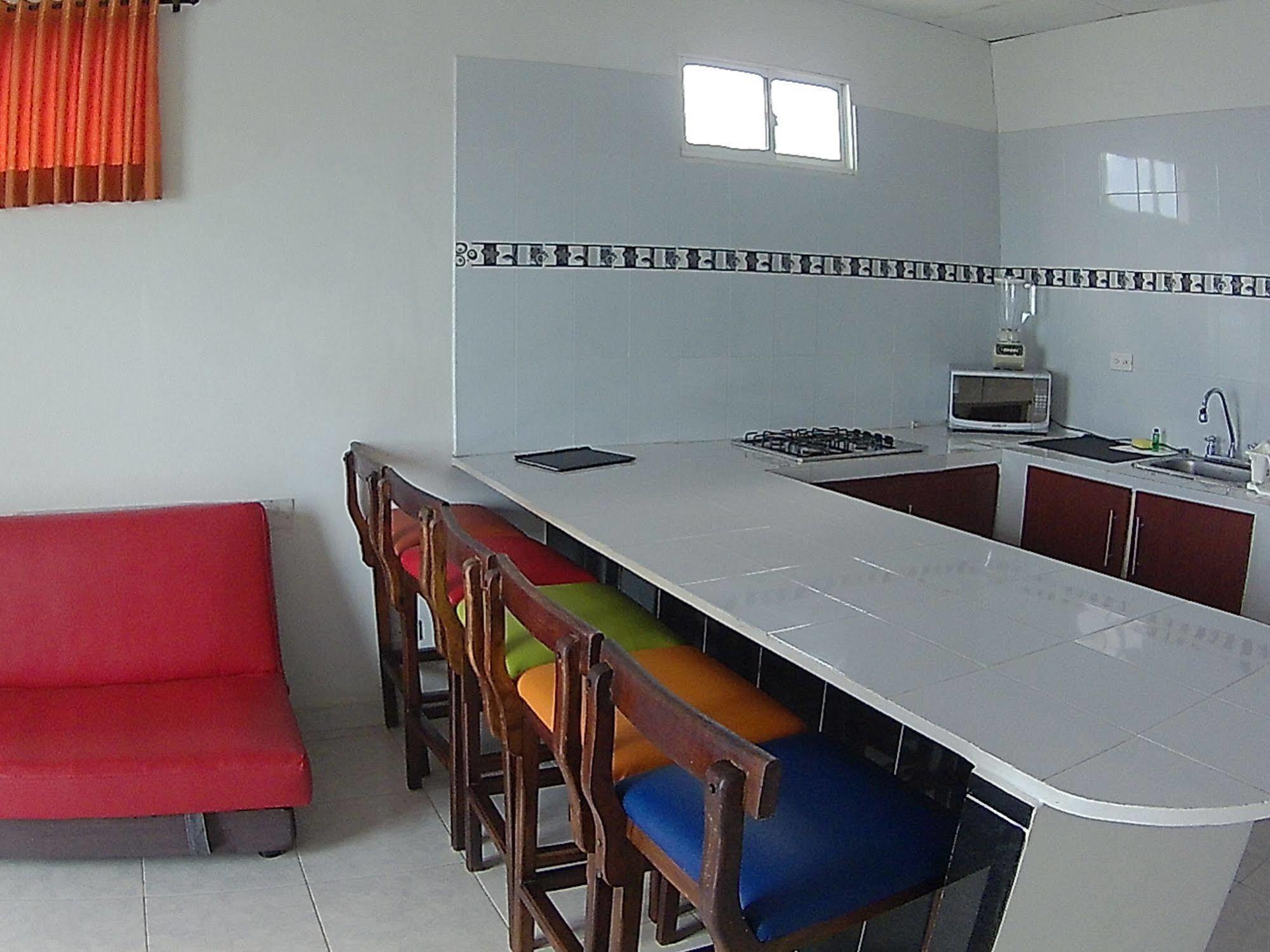 Rocky Cay Bay Apartamento
