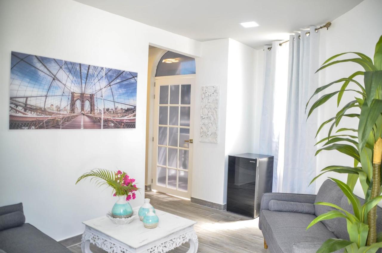 Le Castel Blanc Boutique Hotel 4*