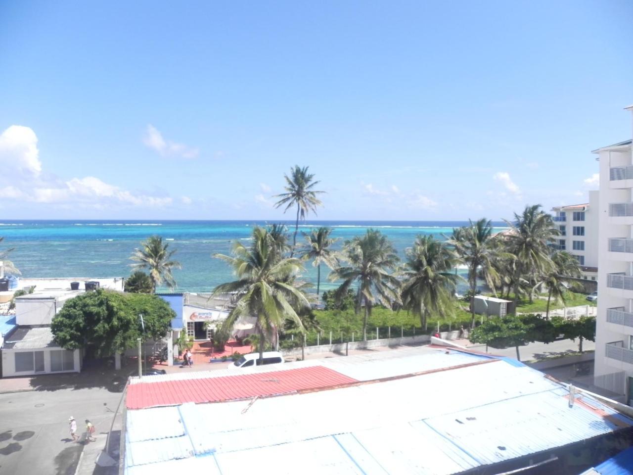 Luna Azul Tropical Apartahotel