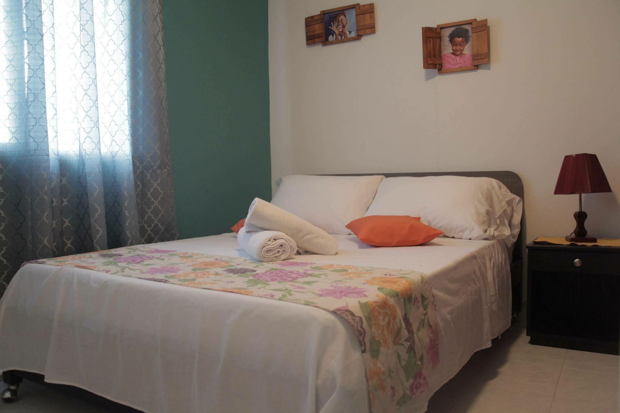 Inn Yard 3*