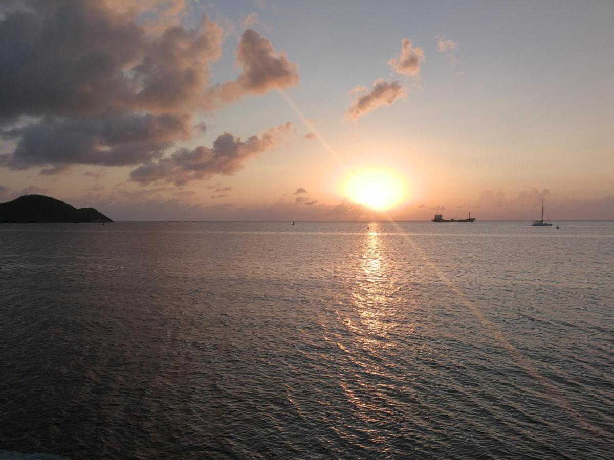 Almond Bay * San Andrés