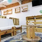Nashi Lodging
