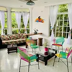 Mahalo House B&B - Tu Casa Hospedaje En San Andres Isla -
