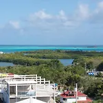 Bay Winds Inn