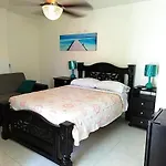 Hotel Mary May Inn