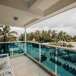 Beautiful Apartment Nearly Beach