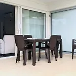 Apartamento En Edificio Sea View, San Andres Islas