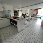 Edificio Apartamentos Hansa Alado De La Playa