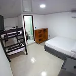 Sea Crab Hostel-Sarie Bay