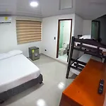 Sea Crab Hostel-Sarie Bay