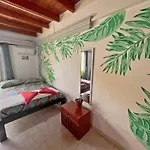 Hostal Mom Mariela
