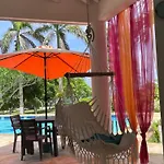Casa de las Flores tropical