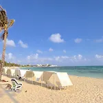 Hotel Grand Caribe