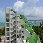 Edificio Bay Point Con Balcon 305