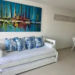 Apartamentos Santorini Bay