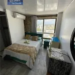 Kristhal Plaza 801