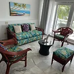Exclusivos Apartamentos con playa privada