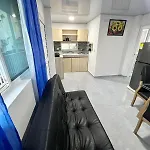 Apartaestudios Limsor Town Beach
