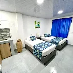 Apartaestudios Limsor Town Beach