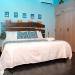 Star Apple Inn