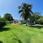 Chalet Con Piscina Y Carro