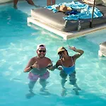 Dreamer Beach Club