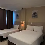 Holiday Sai Hotel