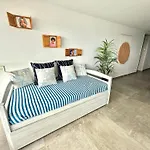 Apartamentos Con Playa Privada Y Vista Al Mar