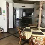 Hospedaje Solymar-Edif. Bay Point apto 604
