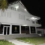 Lili House