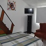 Sandy\'S Place