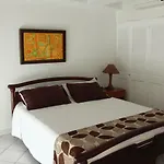 Hospedaje Solymar-Edificio Bay Point apto 703