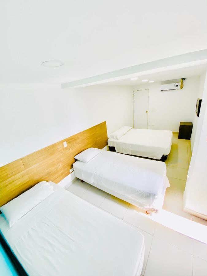 Continental Sai 4*