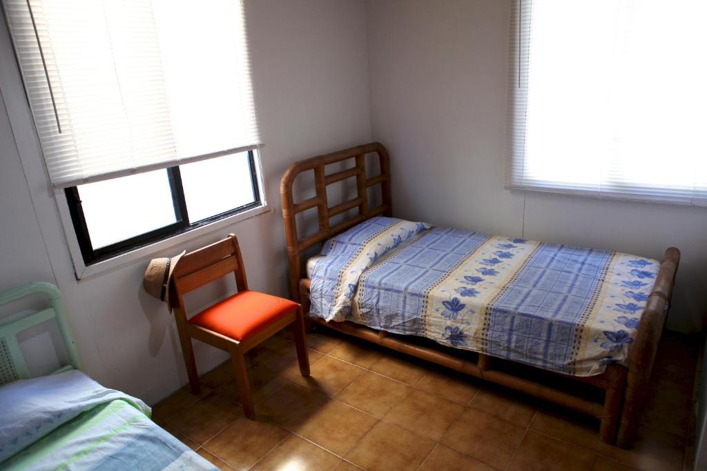 Blue Almond - Hostal *