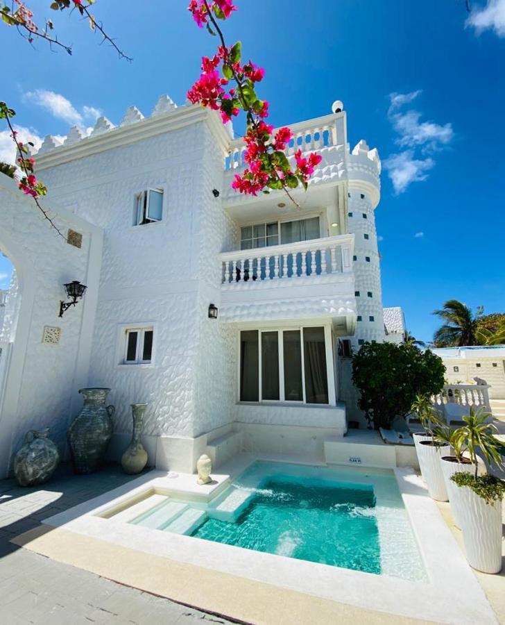 Le Castel Blanc Boutique 4*