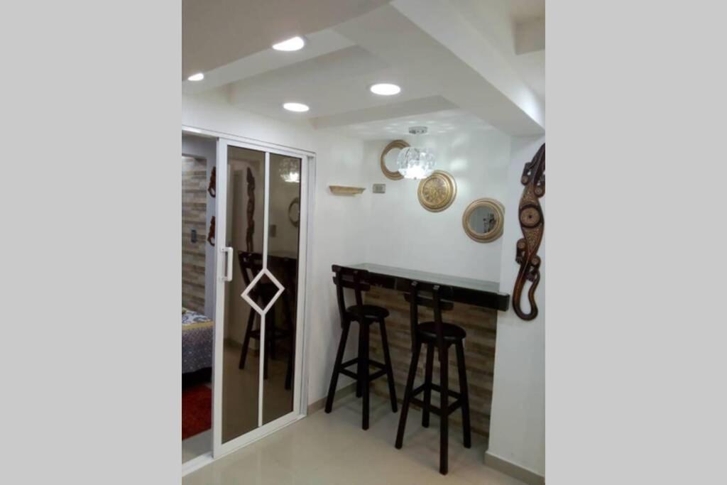 Amiel Forbes Apartament 103 *
