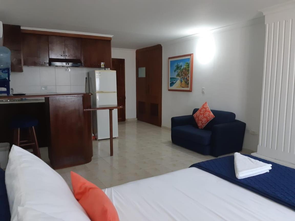 By -top Location San Andres- Apartamento