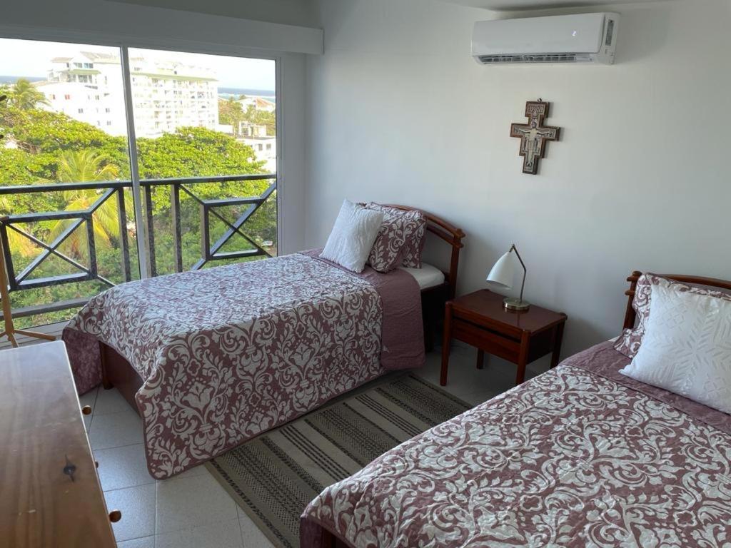 En Hansa Reef By Top Location San Andres (San Andres and Providencia Islands)