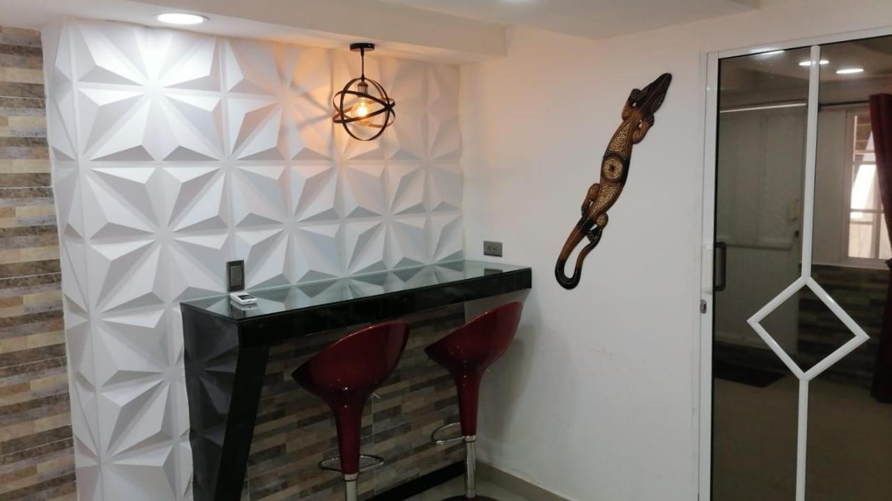 Amiel Forbes 102 San Andrés