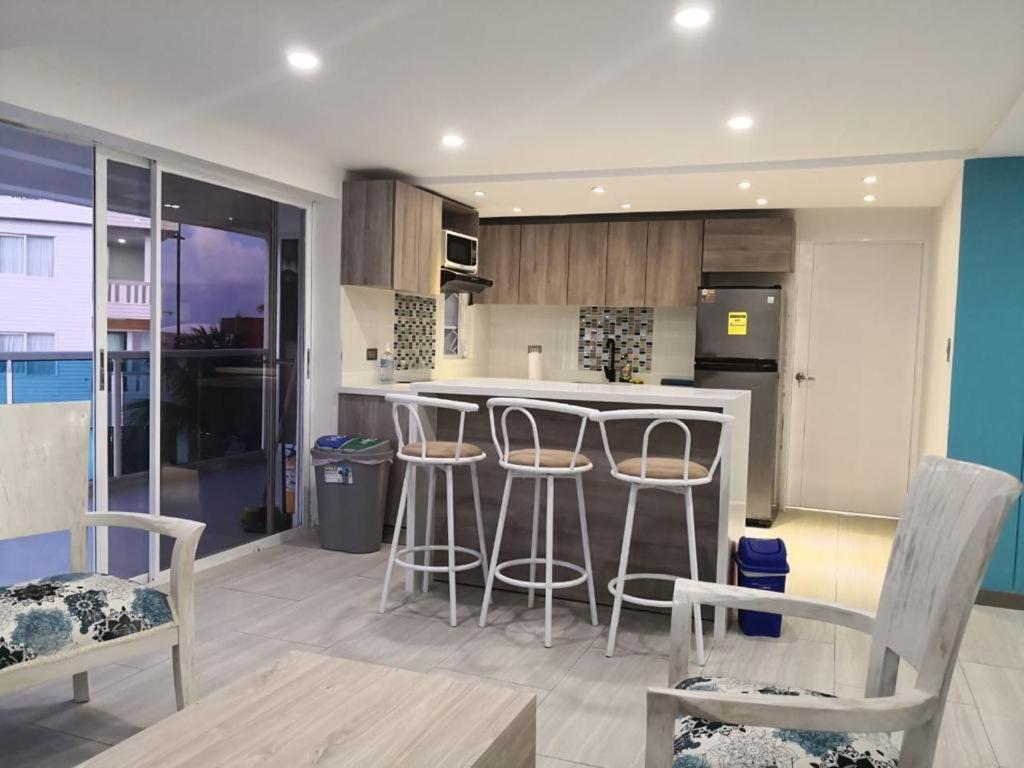 By -top Location San Andres- Apartamento